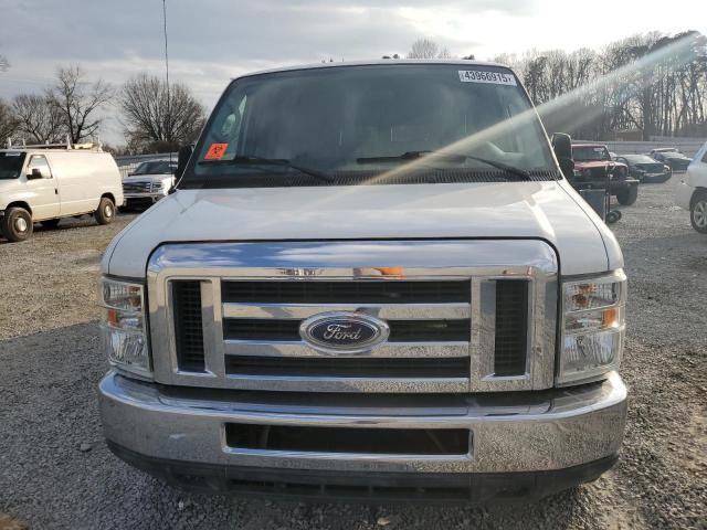 2012 Ford Econoline E350 Super Duty Wagon