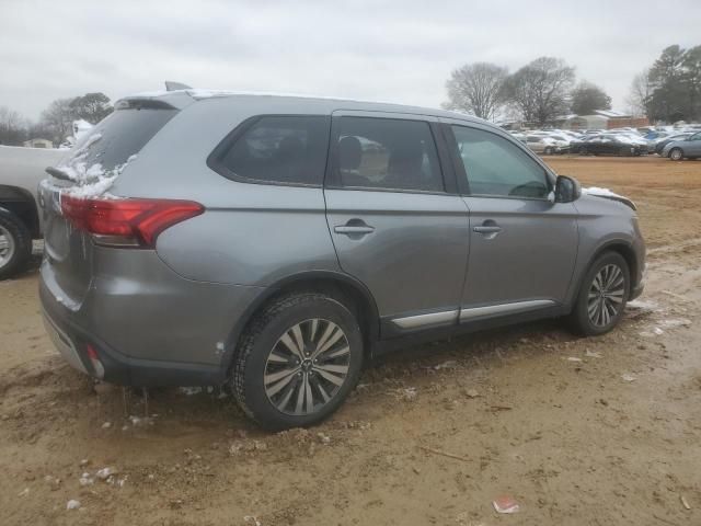 2019 Mitsubishi Outlander SE