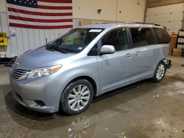 2015 Toyota Sienna LE