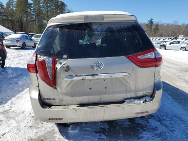 2017 Toyota Sienna XLE