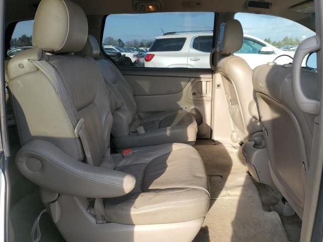 2007 Toyota Sienna XLE