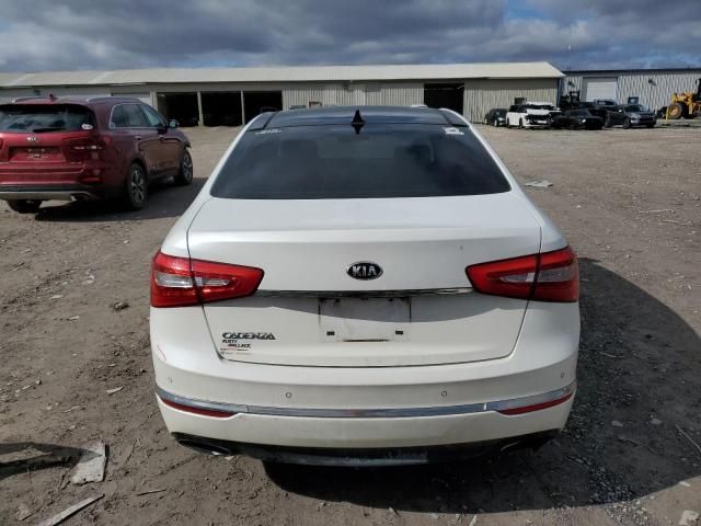 2016 KIA Cadenza Luxury