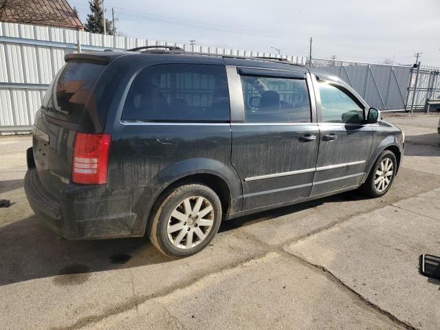 2010 Chrysler Town & Country Touring