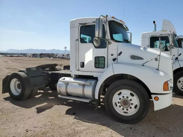 2007 Kenworth Construction T300