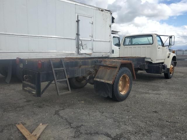 1998 Ford F700