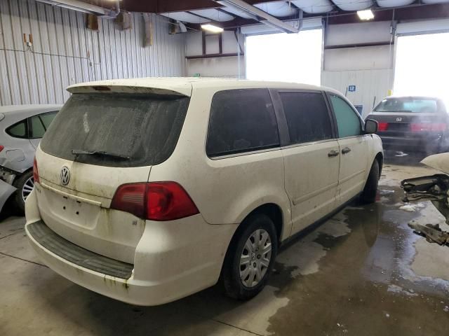 2010 Volkswagen Routan S