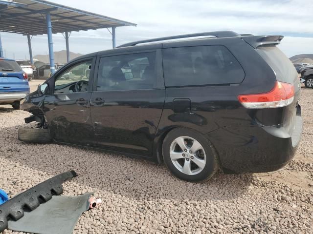 2011 Toyota Sienna LE