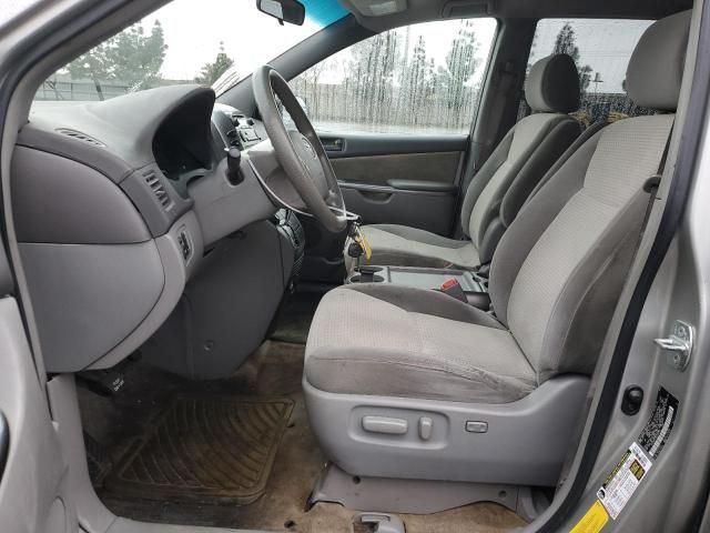 2008 Toyota Sienna CE