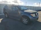 2005 Nissan Pathfinder LE