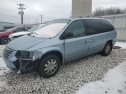 2006 Chrysler Town & Country Limited en venta en Wayland, MI