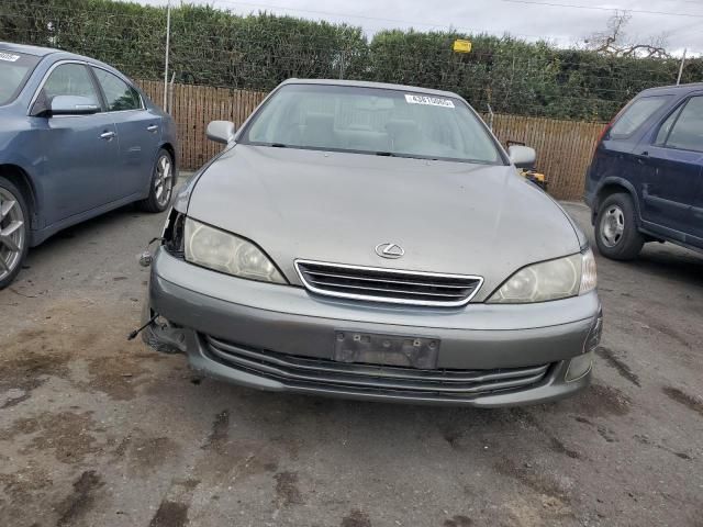 2000 Lexus ES 300