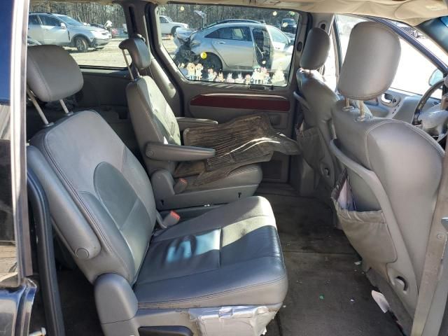 2005 Chrysler Town & Country Limited