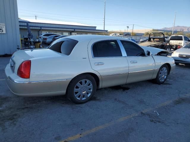 2004 Lincoln Town Car Ultimate