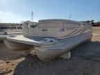 2006 Bennington Marine 2575 RL