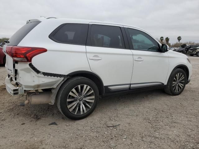 2019 Mitsubishi Outlander SE