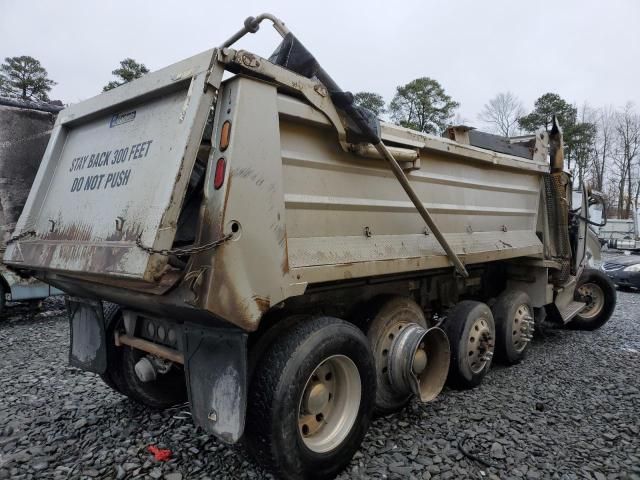 2019 Kenworth Construction T880