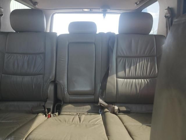 2004 Toyota Sequoia SR5