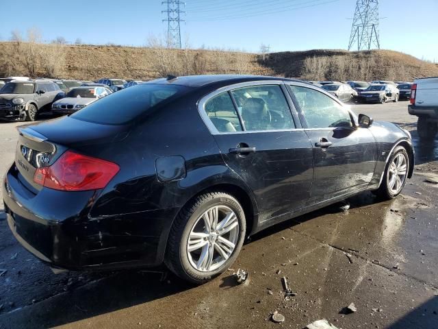 2015 Infiniti Q40