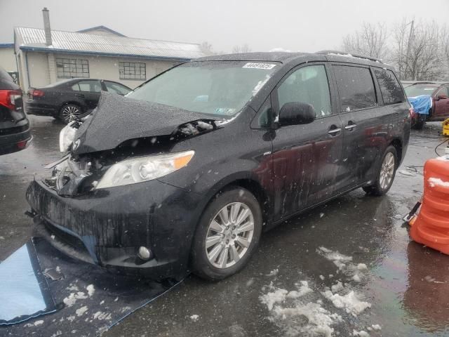 2017 Toyota Sienna XLE