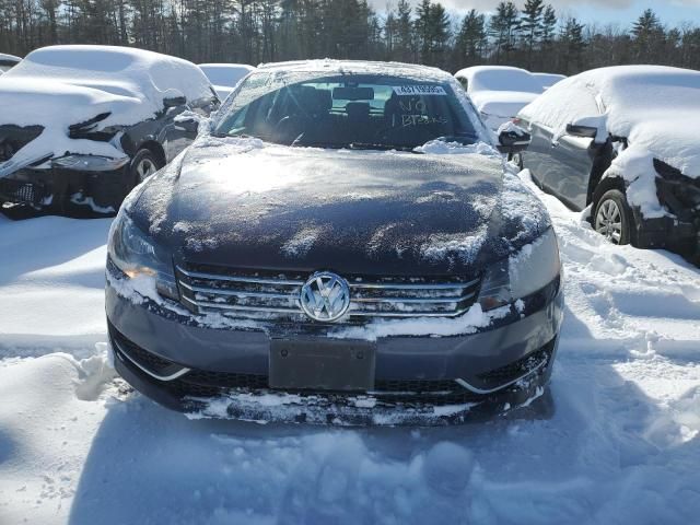 2013 Volkswagen Passat SE