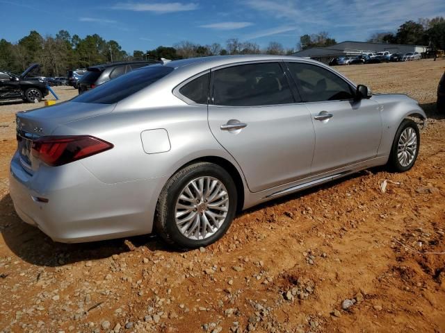 2015 Infiniti Q70 3.7