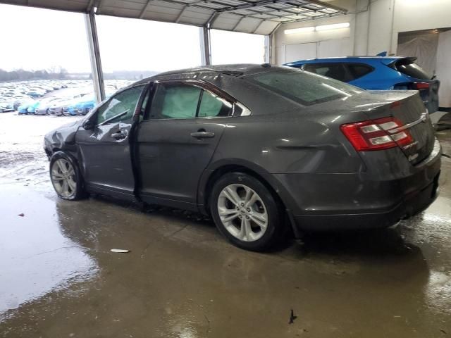 2018 Ford Taurus SEL