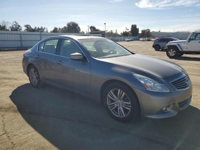 2015 Infiniti Q40