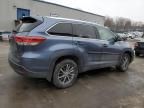 2017 Toyota Highlander SE