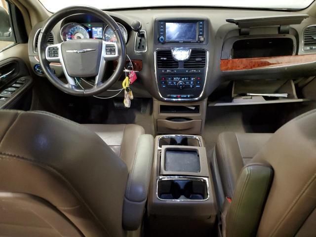 2012 Chrysler Town & Country Touring