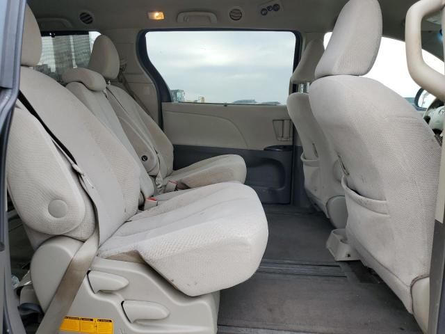 2012 Toyota Sienna LE