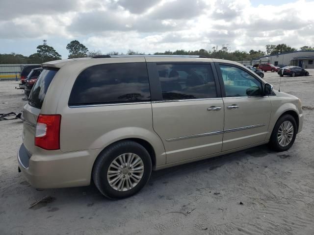 2012 Chrysler Town & Country Limited