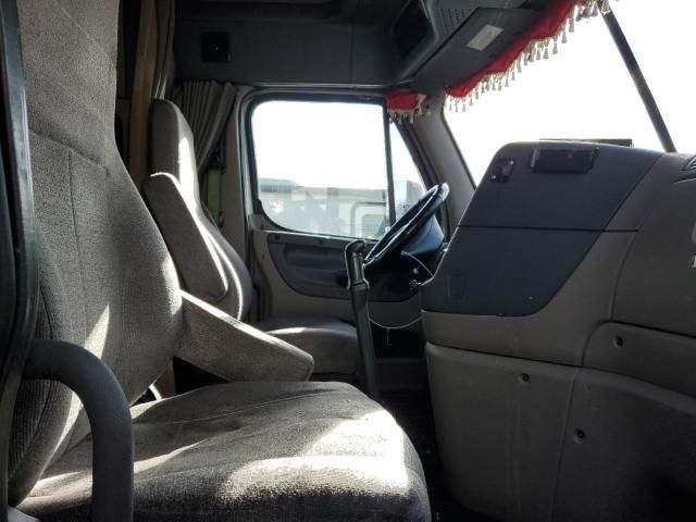 2015 Freightliner Cascadia 125