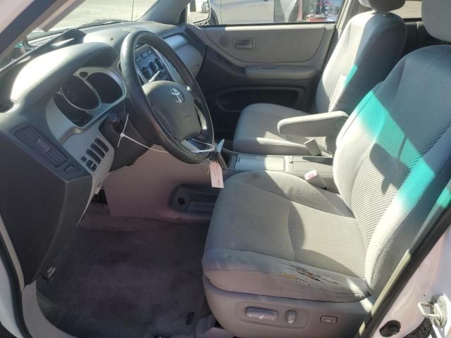 2004 Toyota Highlander Base