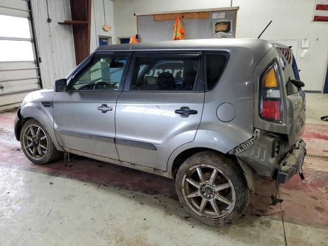 2011 KIA Soul +