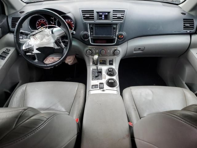 2013 Toyota Highlander Base