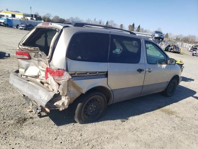 2001 Toyota Sienna LE