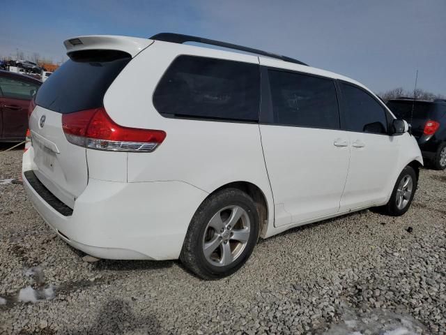 2013 Toyota Sienna LE