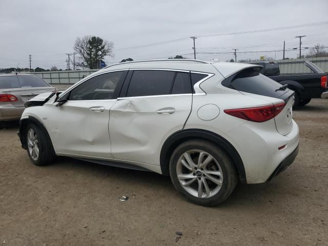 2017 Infiniti QX30 Base