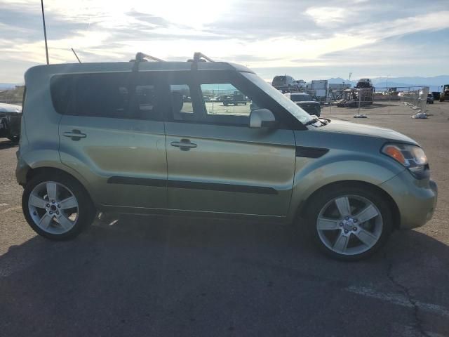 2011 KIA Soul +