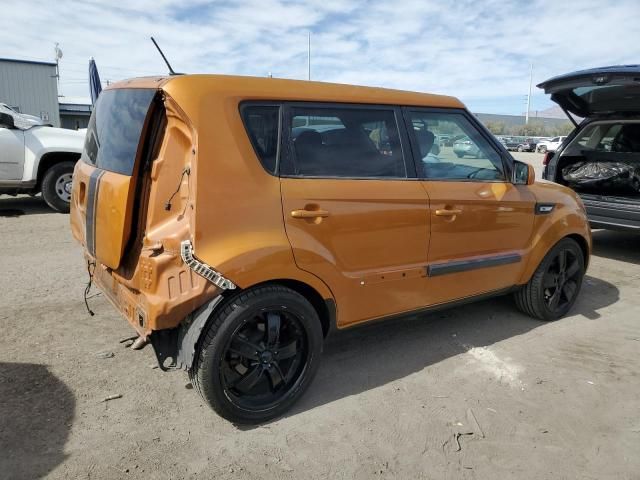 2010 KIA Soul +