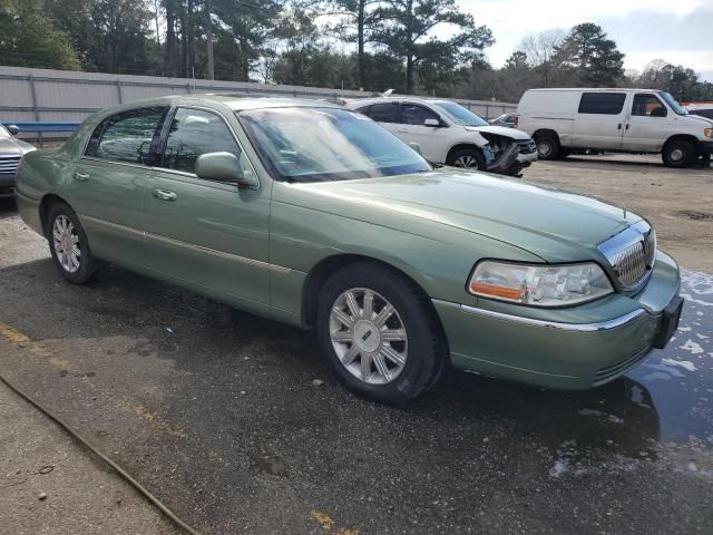 2007 Lincoln Town Car Signature Limited