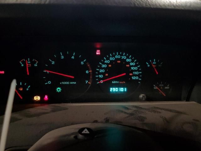 2000 Jeep Grand Cherokee Laredo