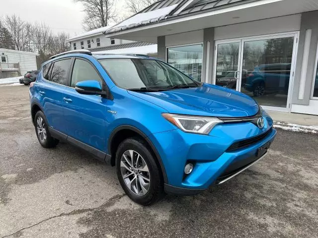 2016 Toyota Rav4 HV XLE