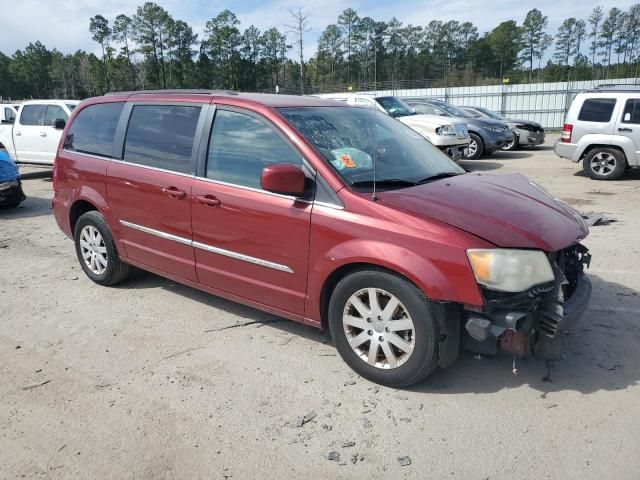 2014 Chrysler Town & Country Touring