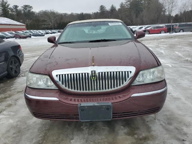 2004 Lincoln Town Car Ultimate