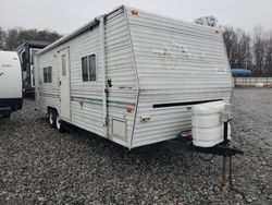 Salvage trucks for sale at Spartanburg, SC auction: 2002 Fleetwood Wilderness