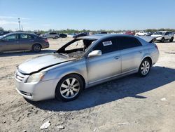 Carros salvage sin ofertas aún a la venta en subasta: 2005 Toyota Avalon XL