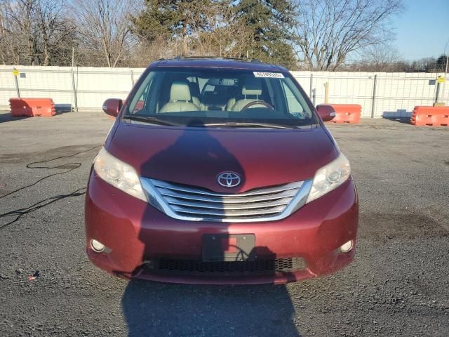 2014 Toyota Sienna XLE