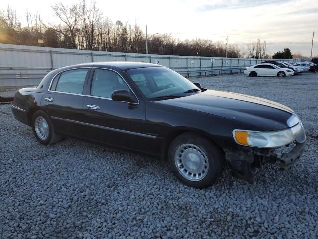 2000 Lincoln Town Car Executive