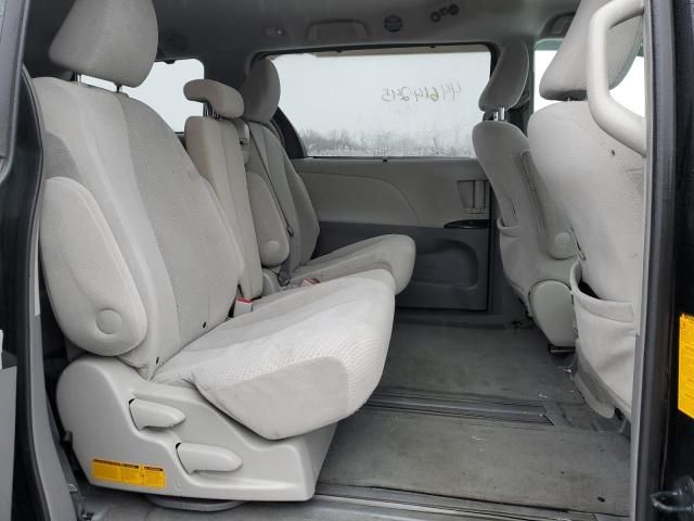 2011 Toyota Sienna LE